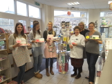 A class of pupils at Yellow Butterfly Cakes & Sugarcraft
